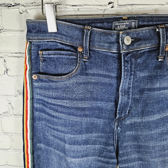 ABERCROMBIE & FITCH | Simone high rise ankle tuxedo stripe detail frayed jeans - Picture 3 of 9